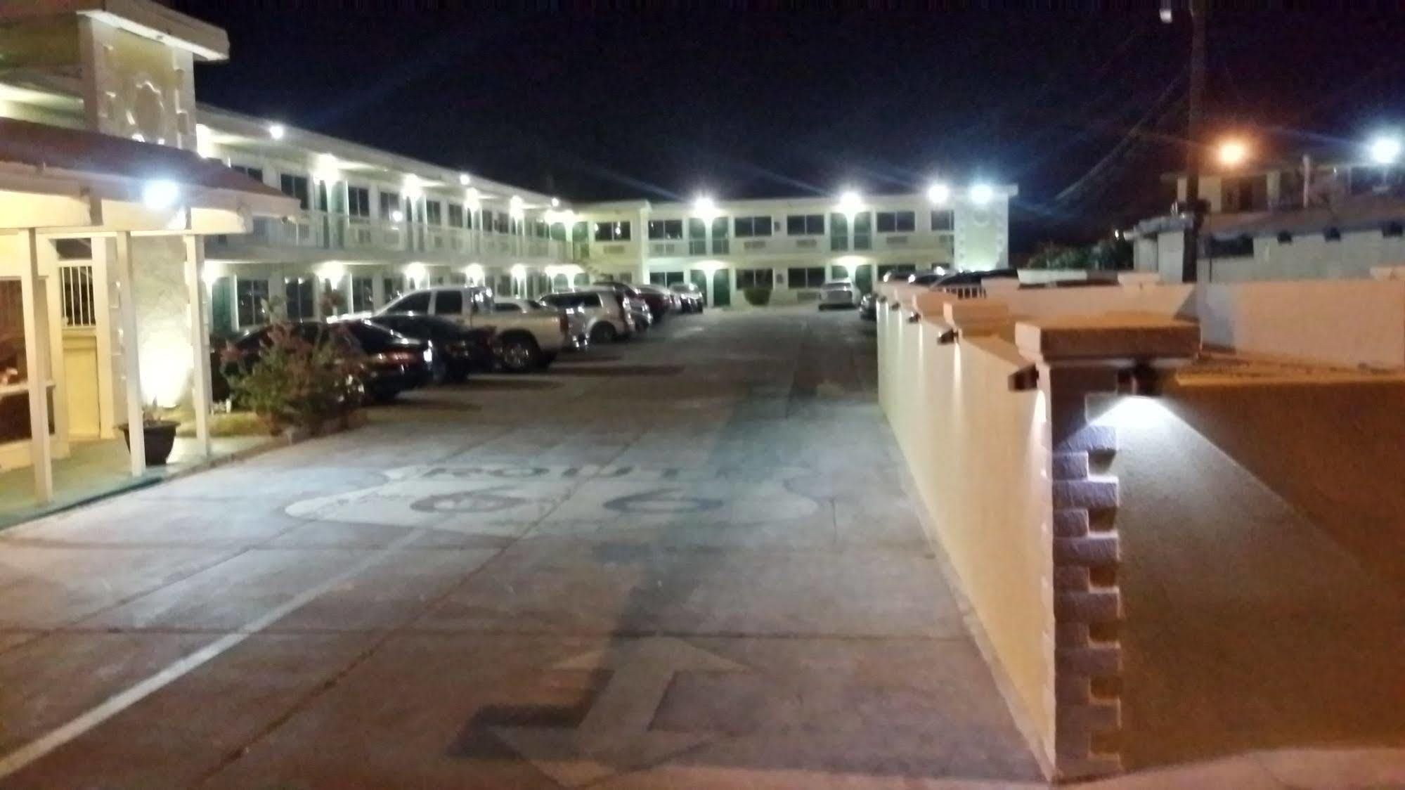 Desert Mirage Inn & Suites Needles Exterior foto
